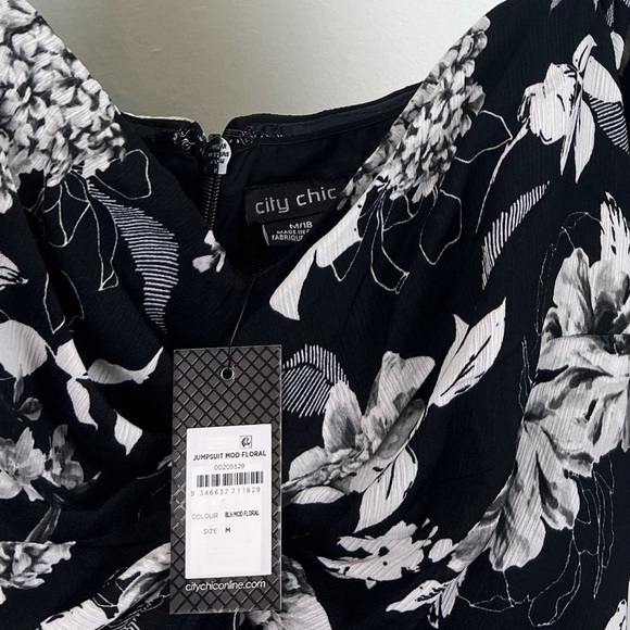 NWT City Chic Mod Floral Off Shoulder Belted jumpsuit Black/White - Picture 5 of 6